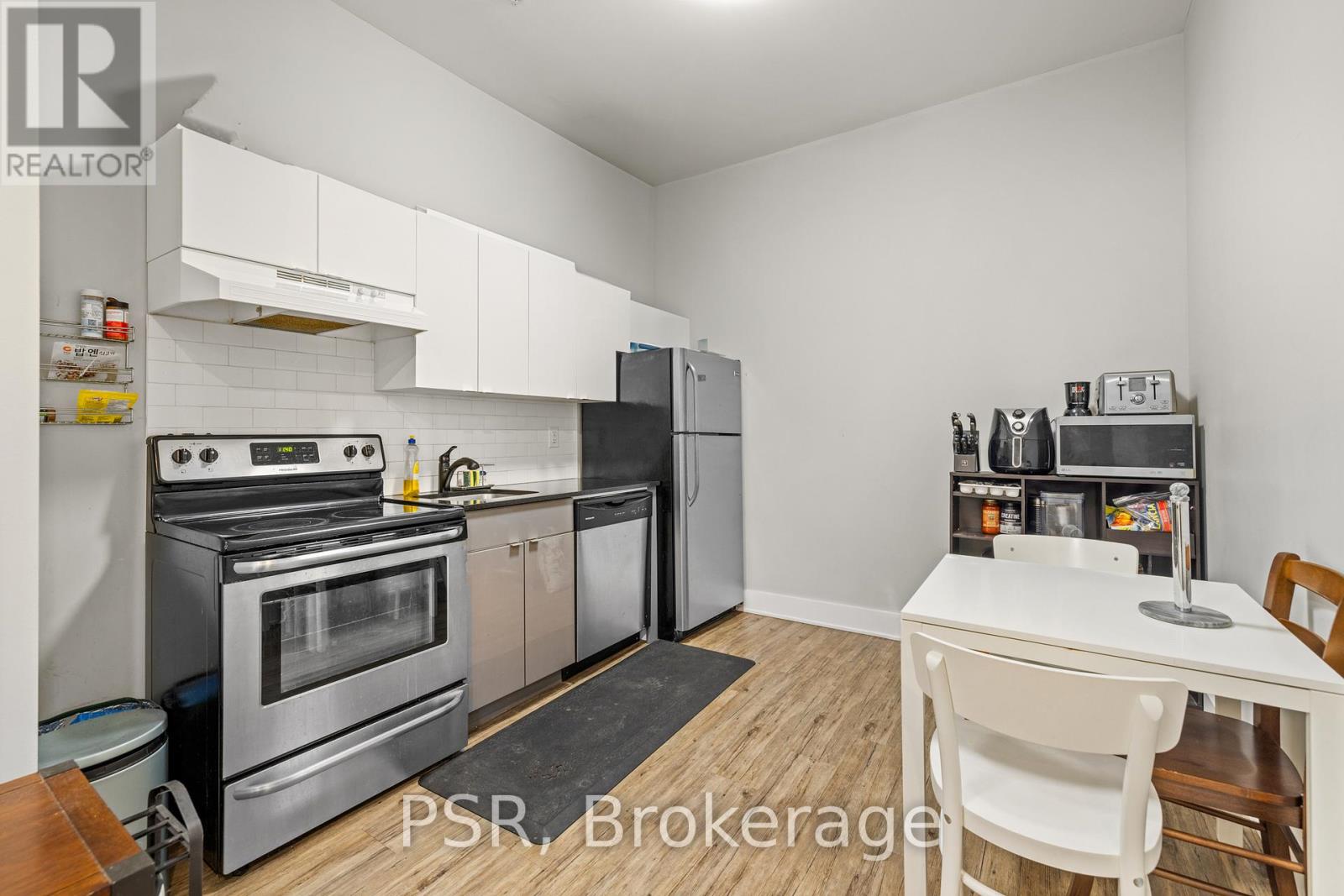 311 - 2870 Dundas Street W, Toronto, Ontario  M6P 1Y8 - Photo 6 - W12824612