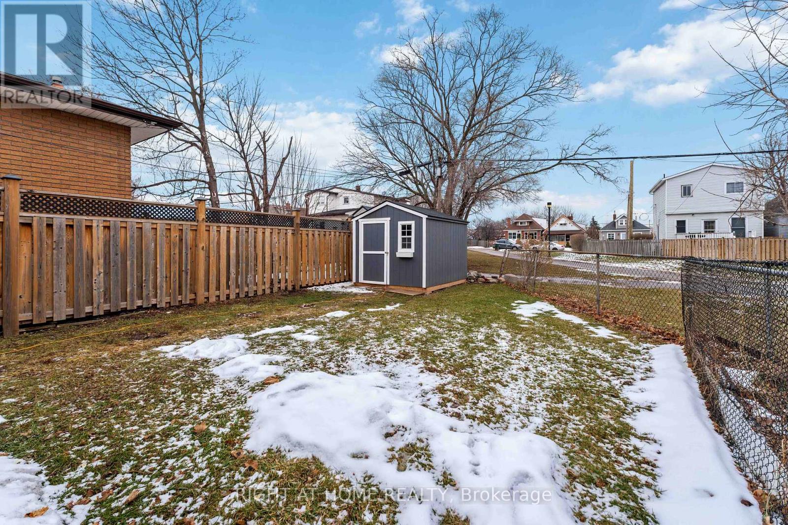 74 Province Street N, Hamilton, Ontario  L8H 4H6 - Photo 31 - X12824434