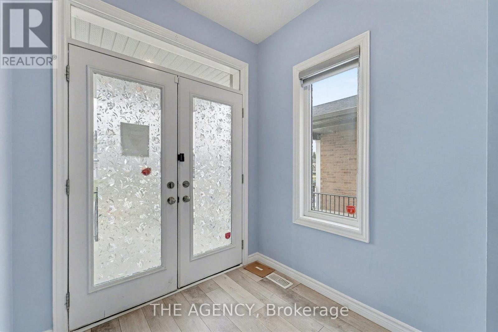 2356 Constance Avenue, London South, Ontario  N6M 0G5 - Photo 4 - X12824470