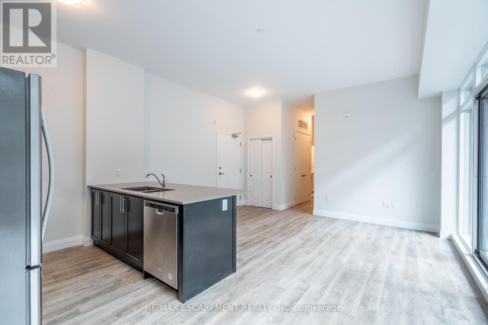 132 - 1 Redfern Avenue, Hamilton, Ontario  L9C 0E6 - Photo 12 - X12824500