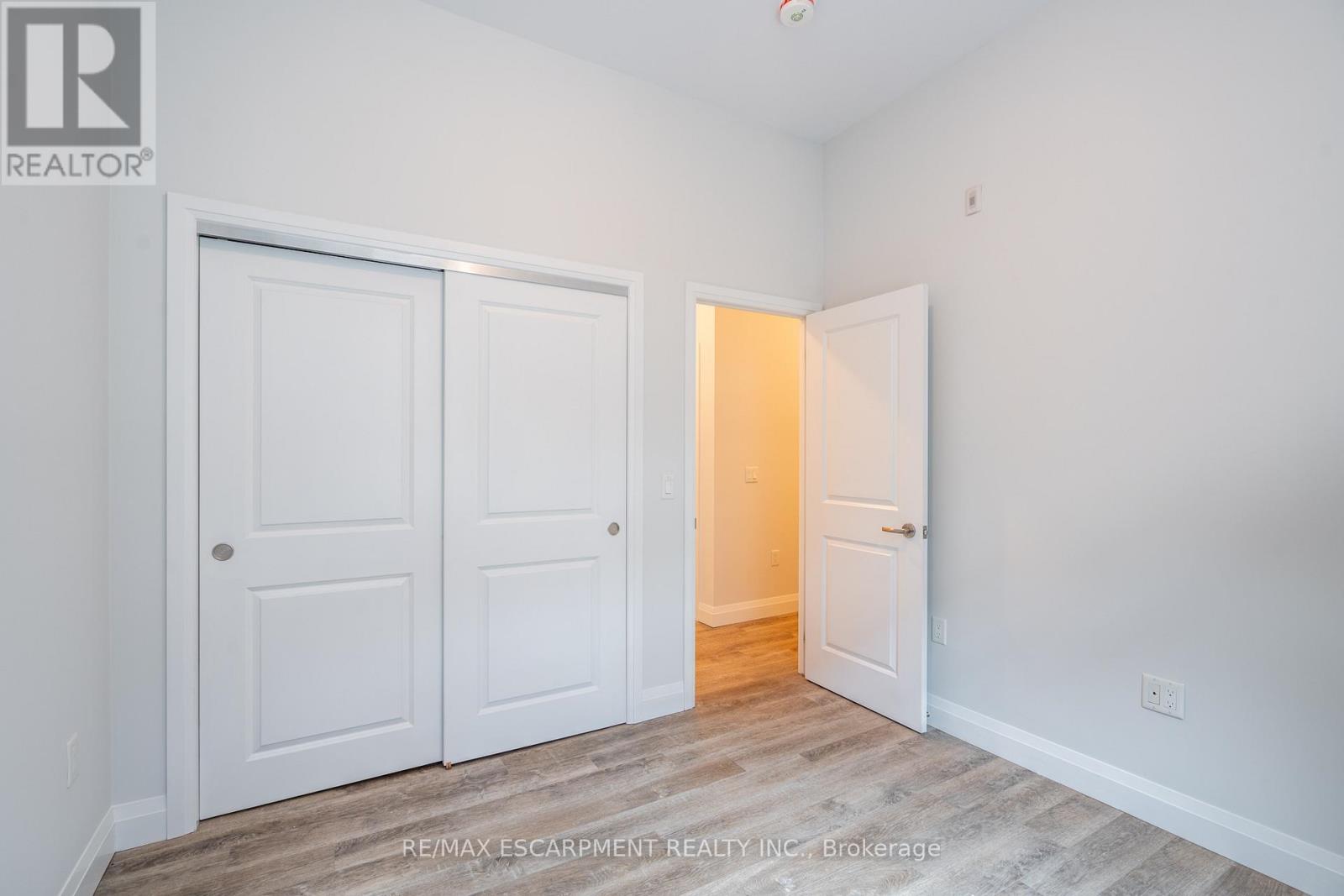 132 - 1 Redfern Avenue, Hamilton, Ontario  L9C 0E6 - Photo 14 - X12824500