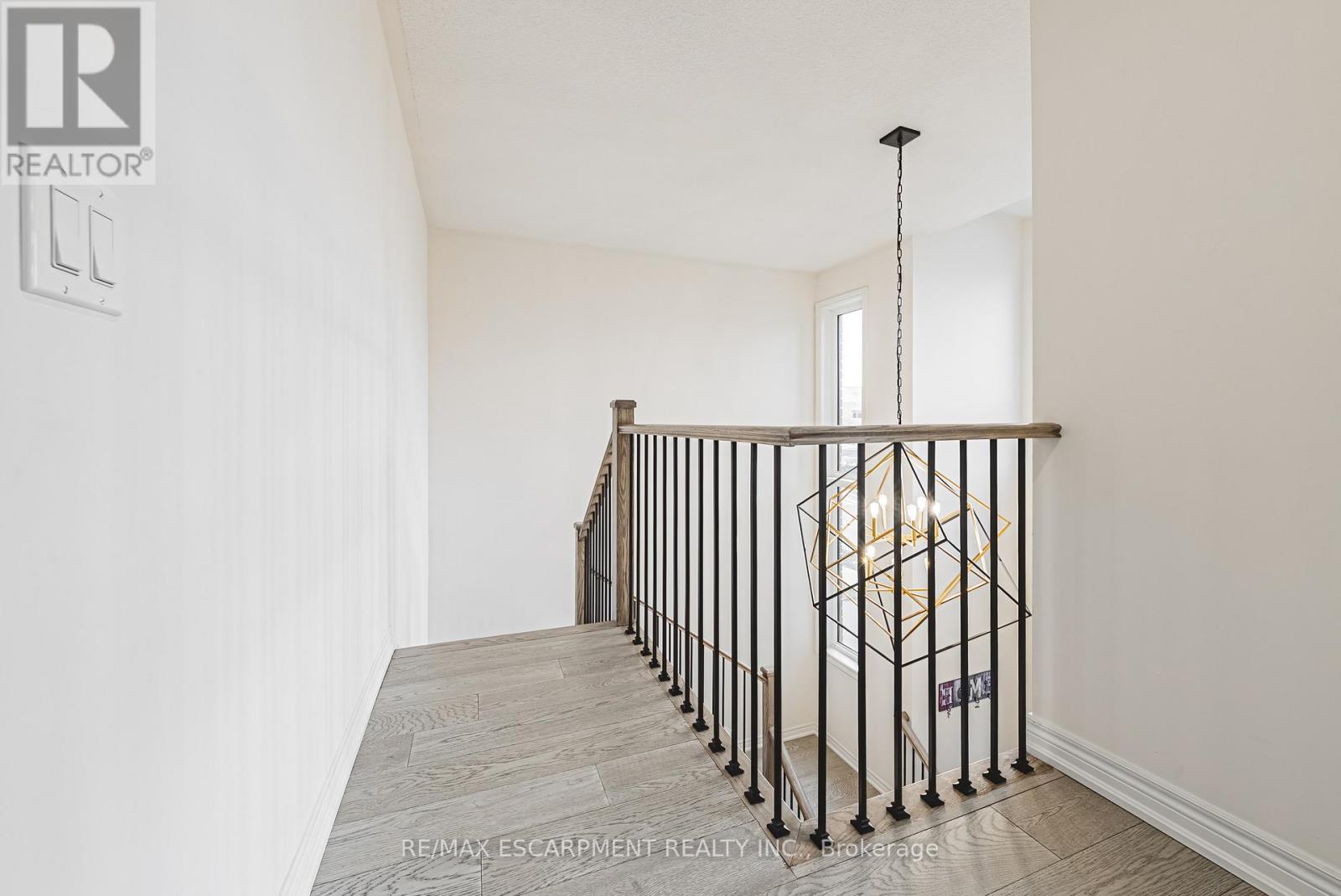 90 Robertson Road, Hamilton, Ontario  L9K 0H8 - Photo 23 - X12824542