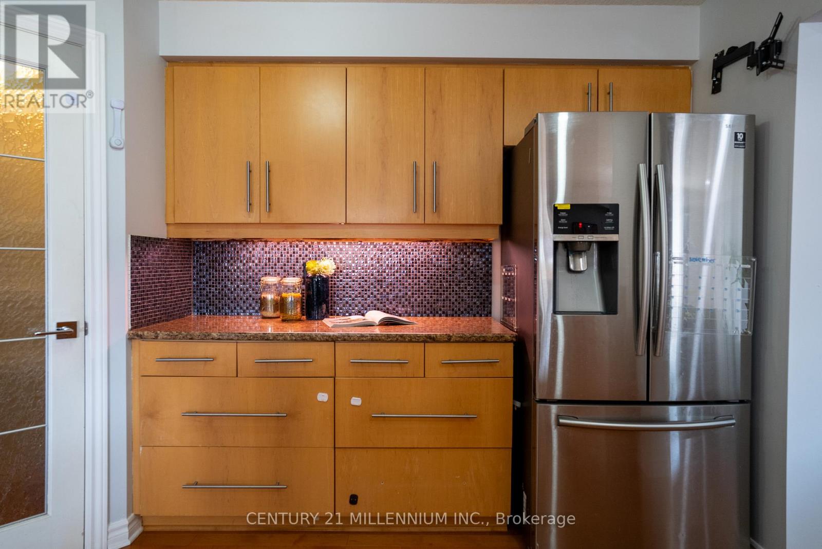 2427 Asima Drive, London South, Ontario  N6M 0B3 - Photo 15 - X12824560