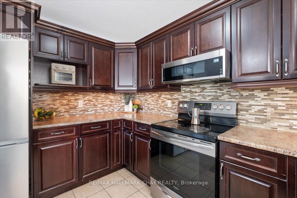 112 Silk Drive, Shelburne, Ontario  L9V 3E2 - Photo 17 - X12824574