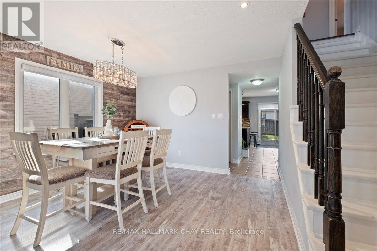 112 Silk Drive, Shelburne, Ontario  L9V 3E2 - Photo 9 - X12824574