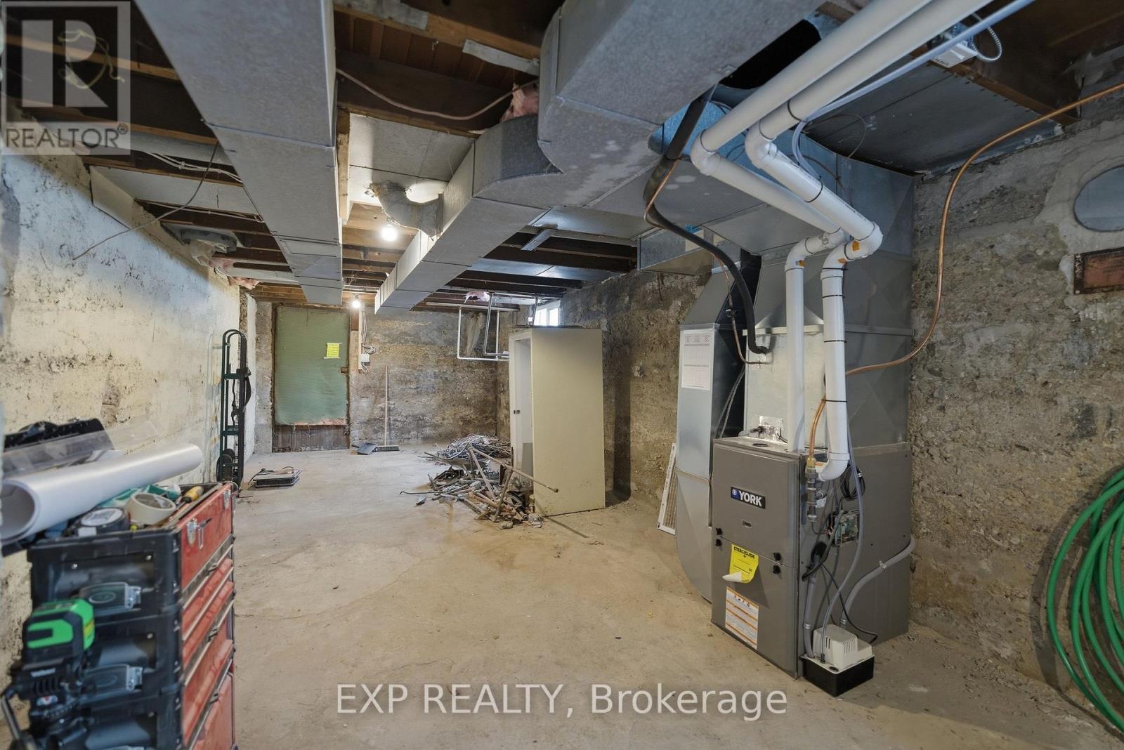 999 Vine Street, Cambridge, Ontario  N3H 2Z7 - Photo 34 - X12824580