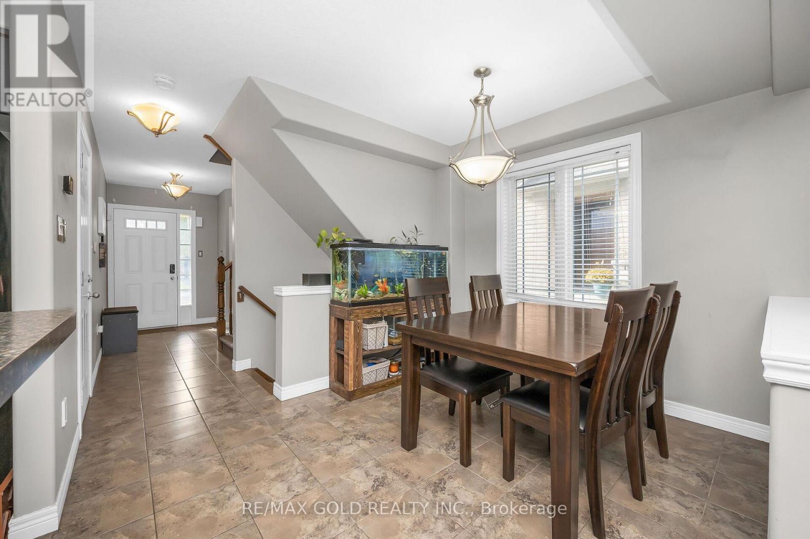 31 Donald Bell Drive, Hamilton, Ontario  L0R 1C0 - Photo 8 - X12824596
