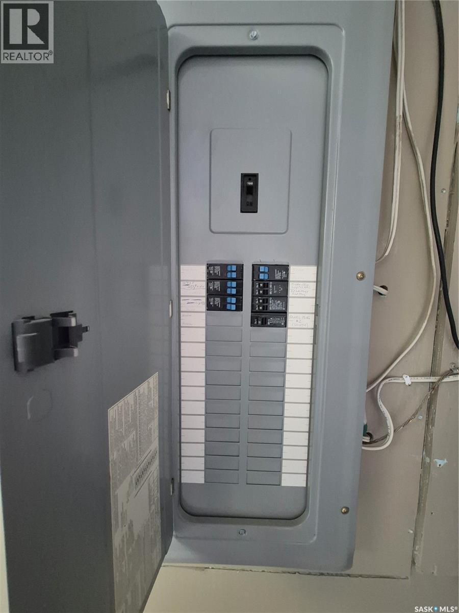 24 12th Street Ne, Weyburn, Saskatchewan  S4H 1K2 - Photo 33 - SK029262