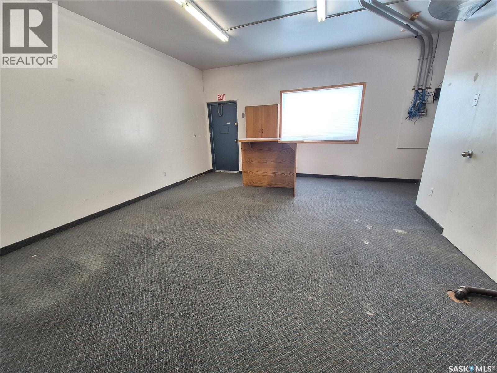 24 12th Street Ne, Weyburn, Saskatchewan  S4H 1K2 - Photo 9 - SK029262