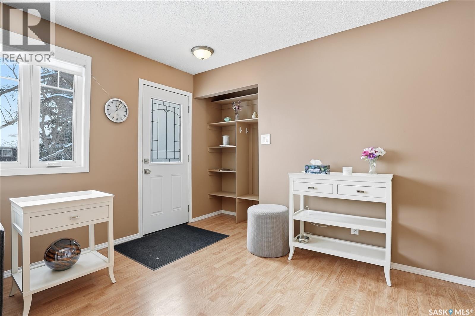 66 Confederation Crescent, Saskatoon, Saskatchewan  S7L 4V2 - Photo 2 - SK029155