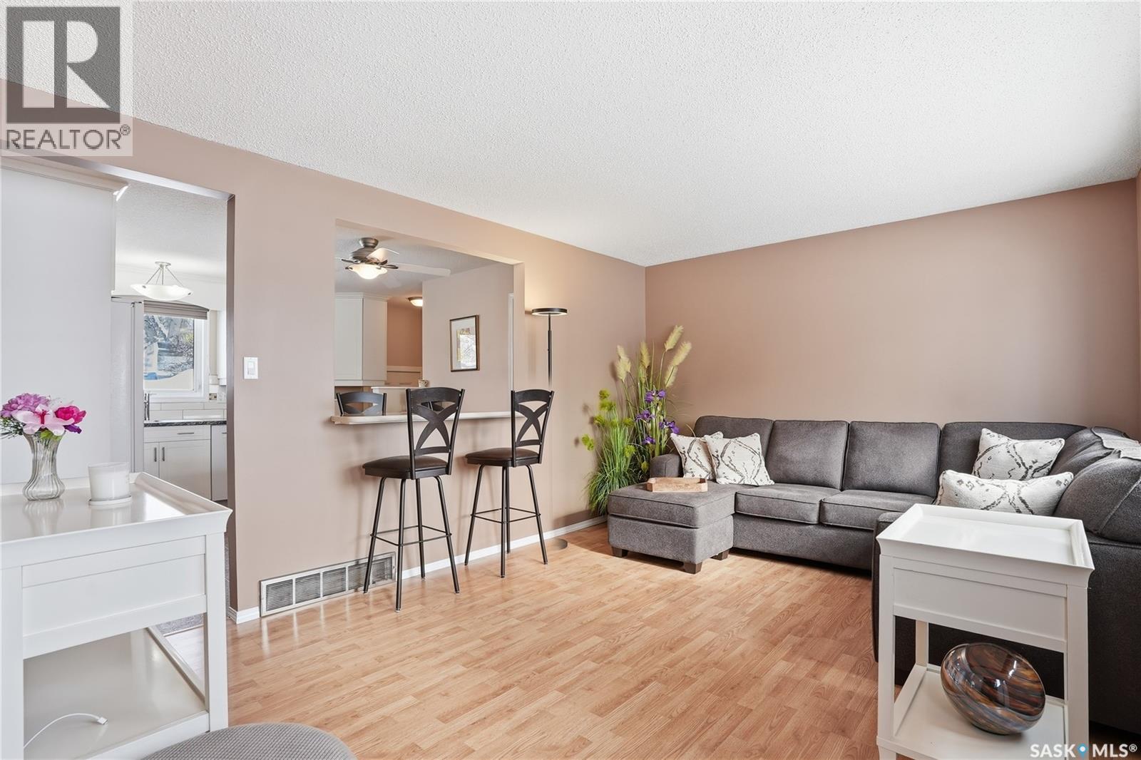 66 Confederation Crescent, Saskatoon, Saskatchewan  S7L 4V2 - Photo 3 - SK029155