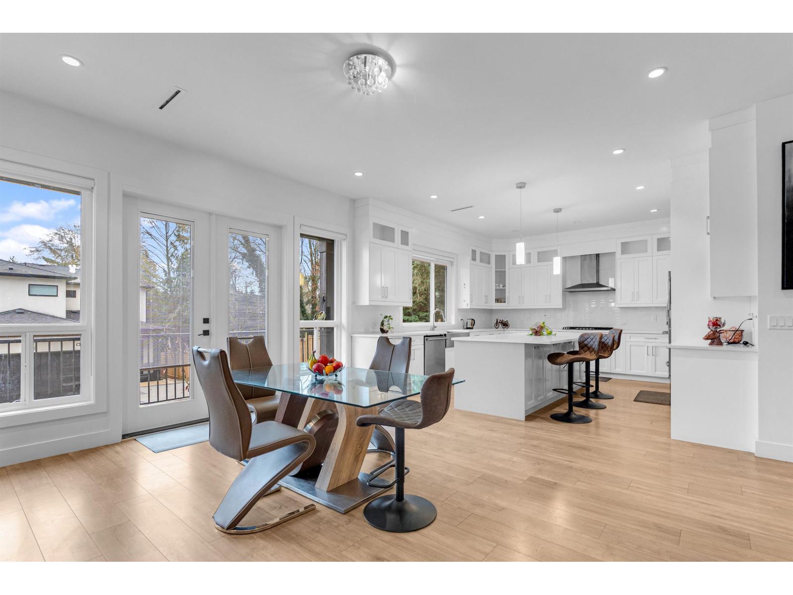 13995 79a Avenue, Surrey, British Columbia  V3W 2Z5 - Photo 3 - R3082759