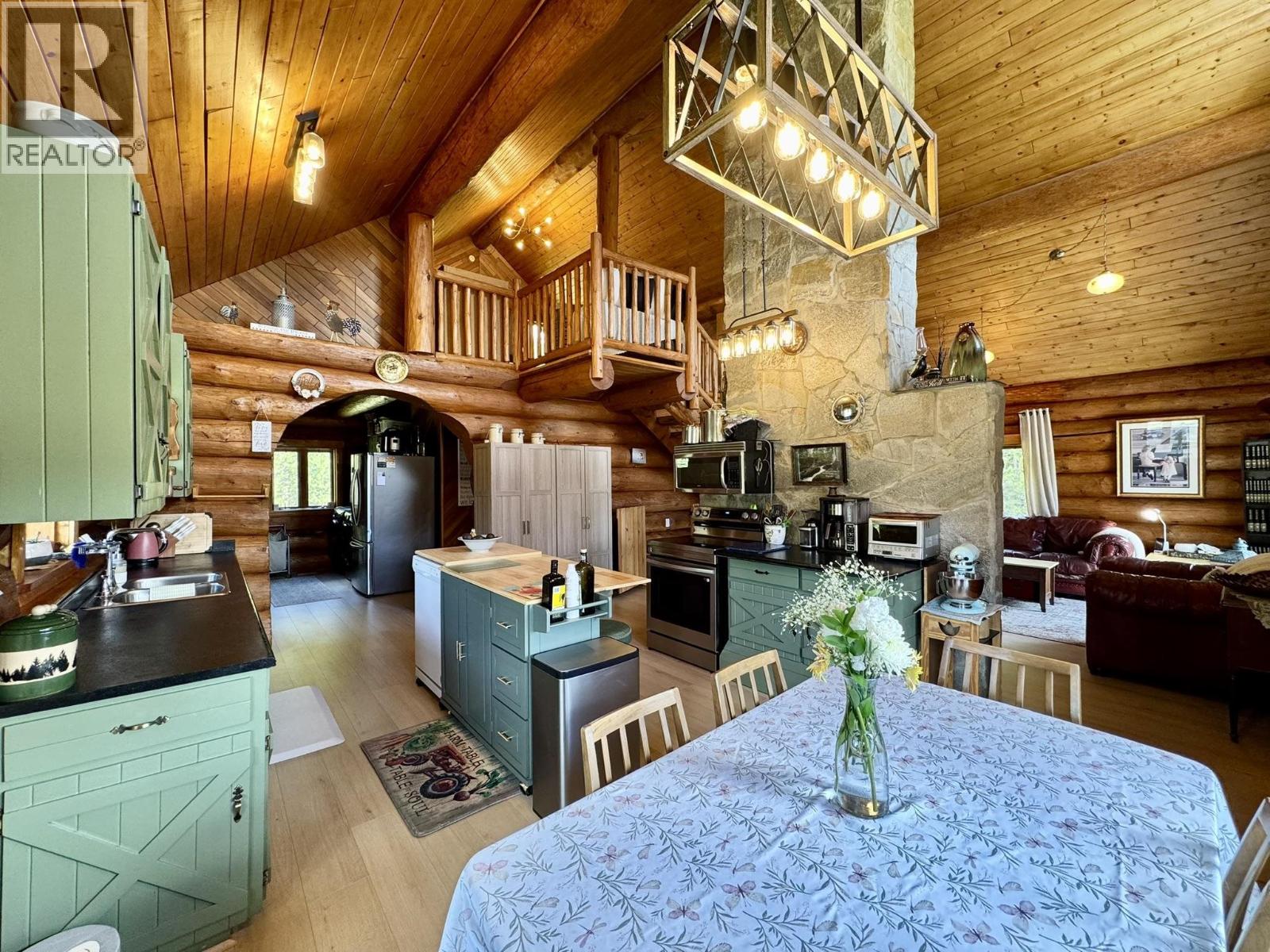 6784 Judson Road, Bridge Lake, British Columbia  V0K 1X3 - Photo 8 - R3094008