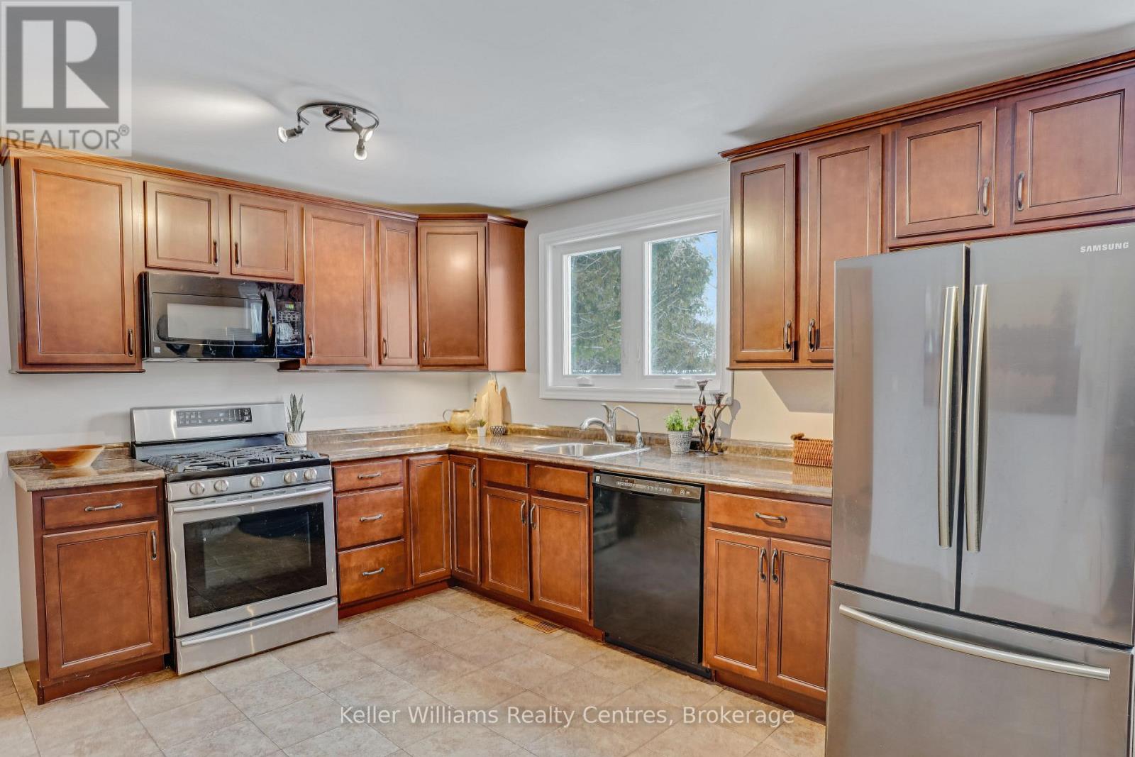 3416 Bruce Road 13, South Bruce Peninsula, Ontario  N0H 2T0 - Photo 8 - X12824706