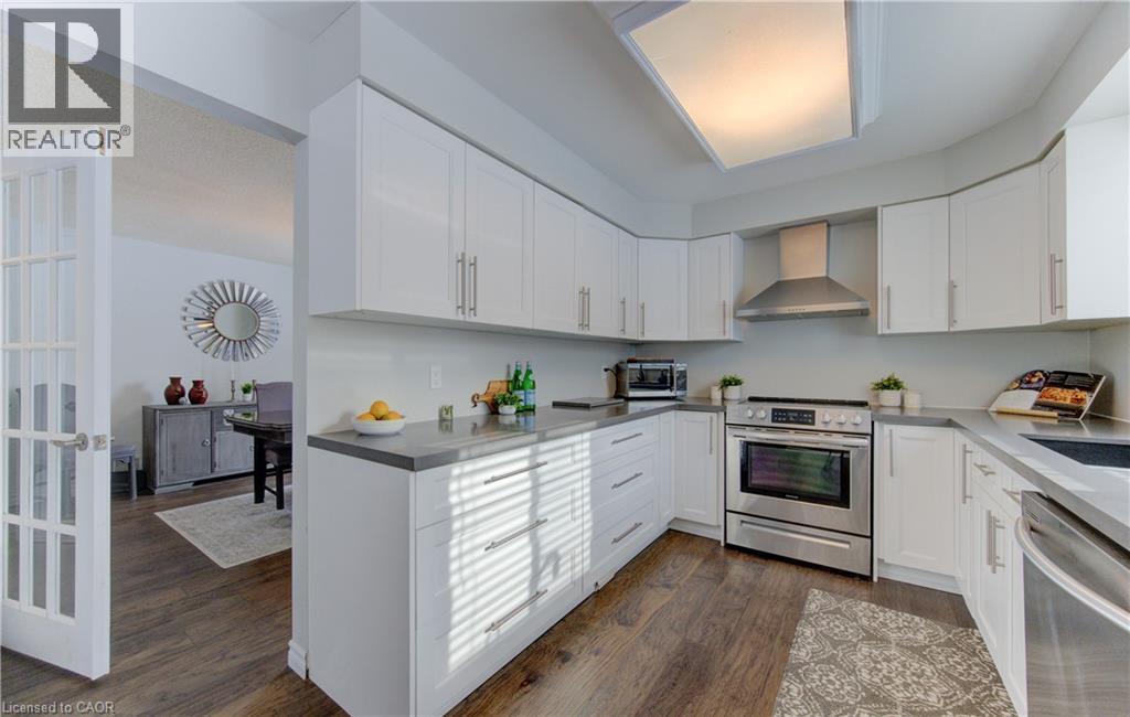 456 Oakfield Court, Waterloo, Ontario  N2T 1X5 - Photo 9 - 40803372