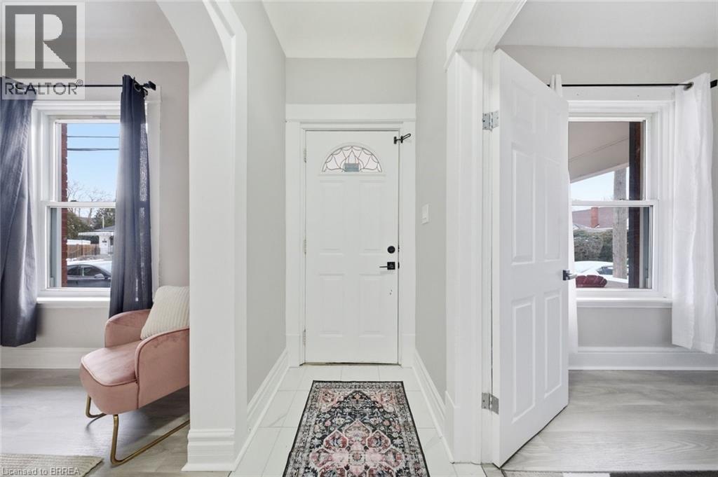 13 Salisbury Avenue, Brantford, Ontario  N3S 1M6 - Photo 6 - 40806130