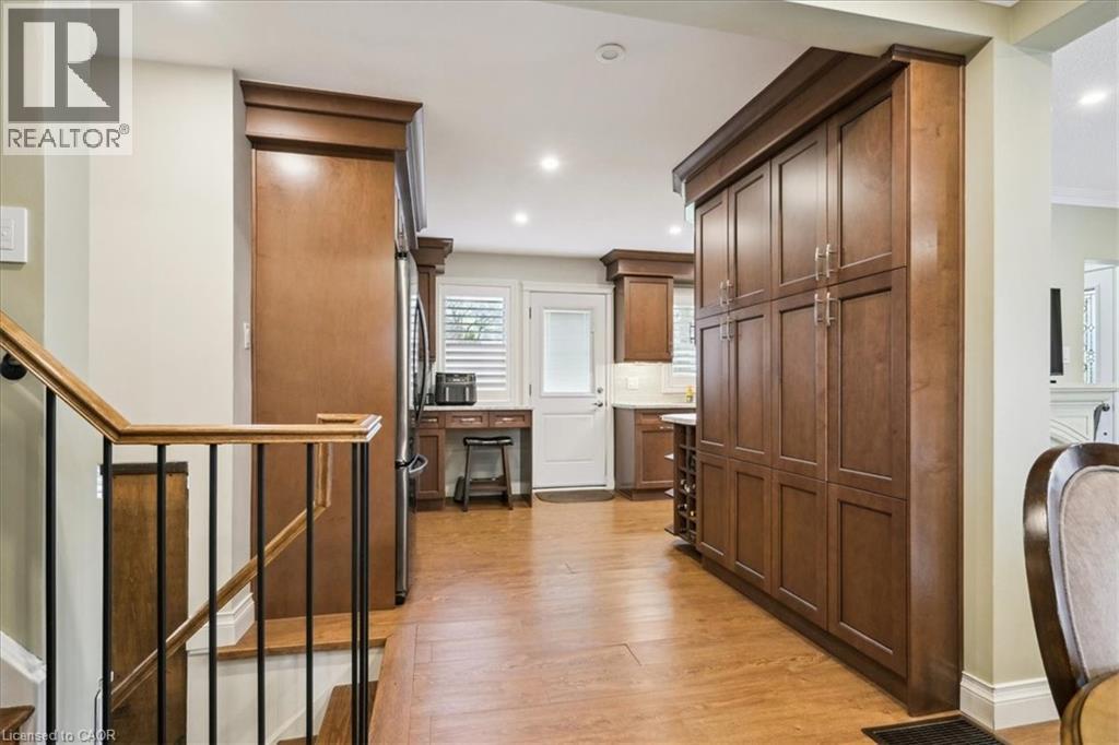 2033 Saxon Road, Oakville, Ontario  L6L 2V1 - Photo 17 - 40807174