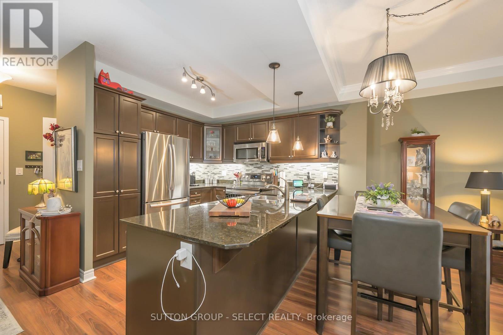 812 - 1030 Coronation Drive, London North, Ontario  N6G 0G5 - Photo 6 - X12824654