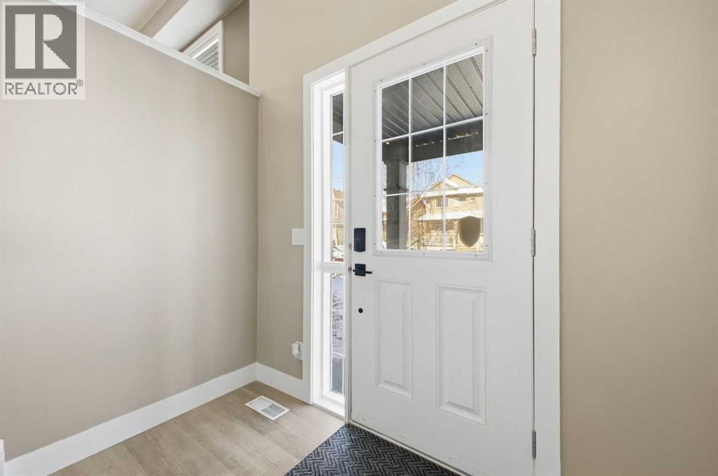 202 Morningside Gardens Sw, Airdrie, Alberta  T4B 0C9 - Photo 4 - A2287525