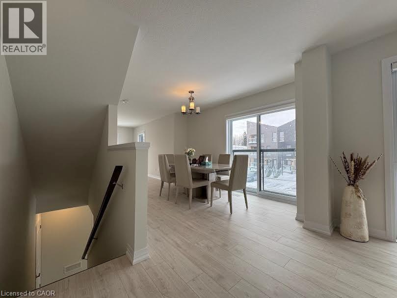 21 Urbane Boulevard, Kitchener, Ontario  N2E 0H8 - Photo 4 - 40808055