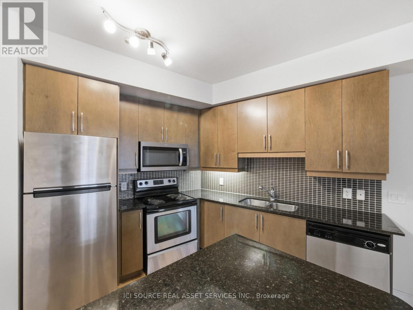 1701 - 1 Scott Street, Toronto, Ontario  M5E 1A1 - Photo 5 - C12815568