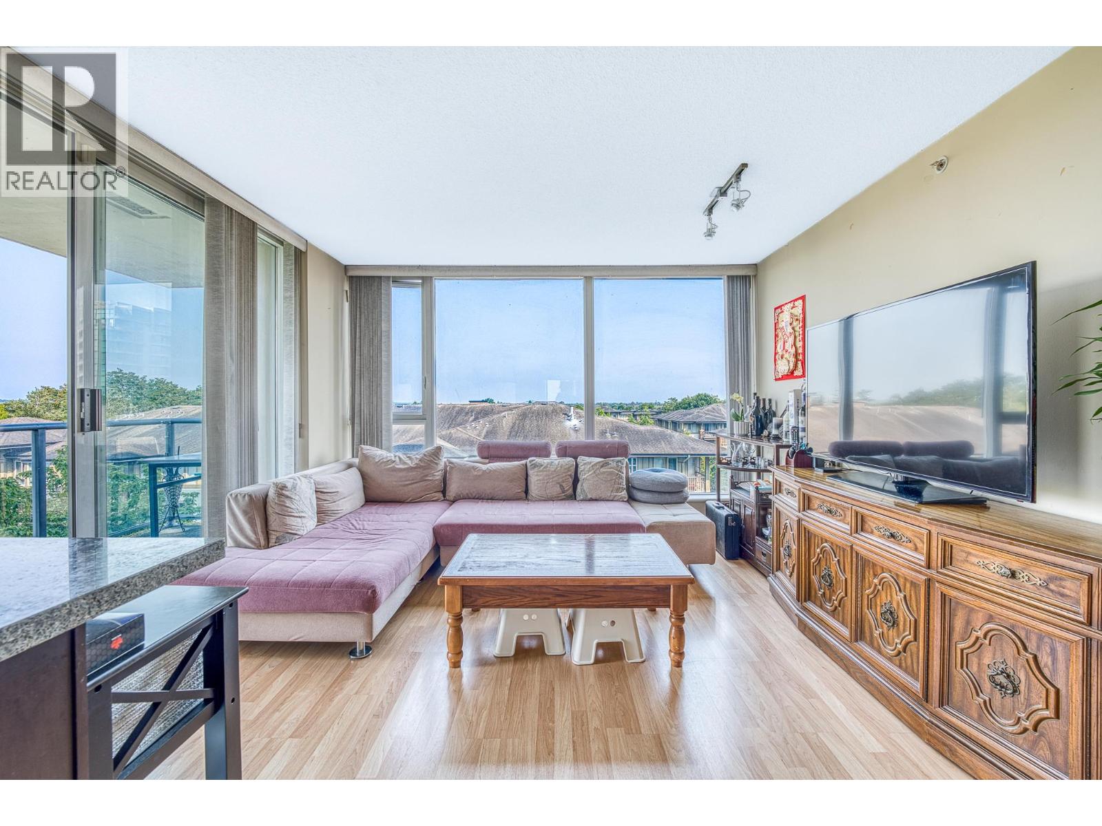 803 5068 Kwantlen Street, Richmond, British Columbia  V6X 4K4 - Photo 2 - R3093983