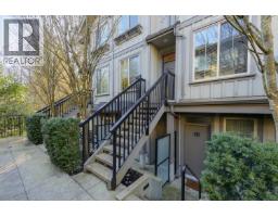 33 433 SEYMOUR RIVER PLACE, North Vancouver, British Columbia