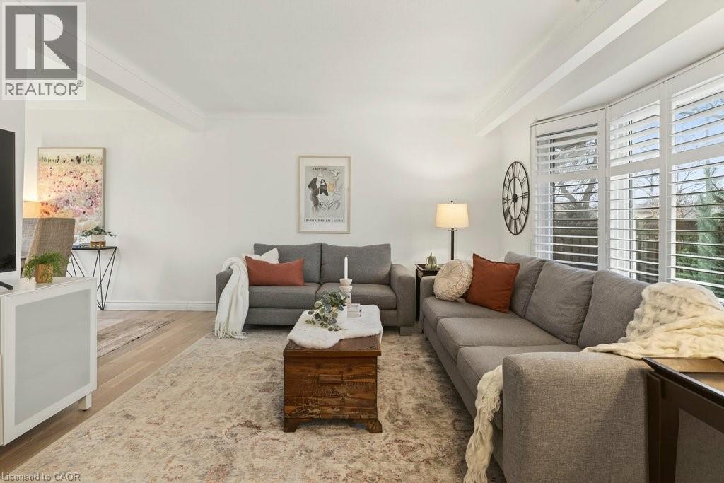 16 Old Oxford Road, St. Catharines, Ontario  L2M 2J9 - Photo 6 - 40795143