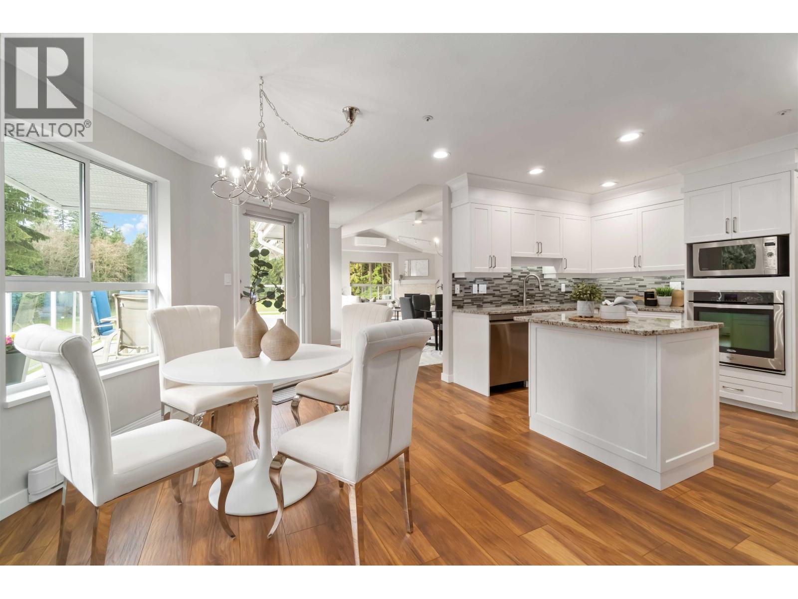 401 1281 Parkgate Avenue, North Vancouver, British Columbia  V7H 3A3 - Photo 14 - R3093093