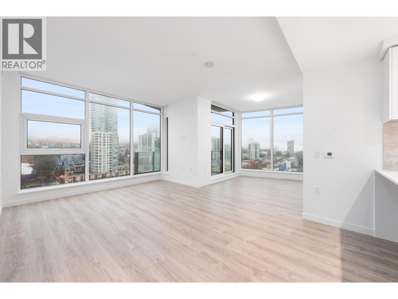 1703 660 Quayside Drive, New Westminster, British Columbia  V3M 0P1 - Photo 8 - R3090480