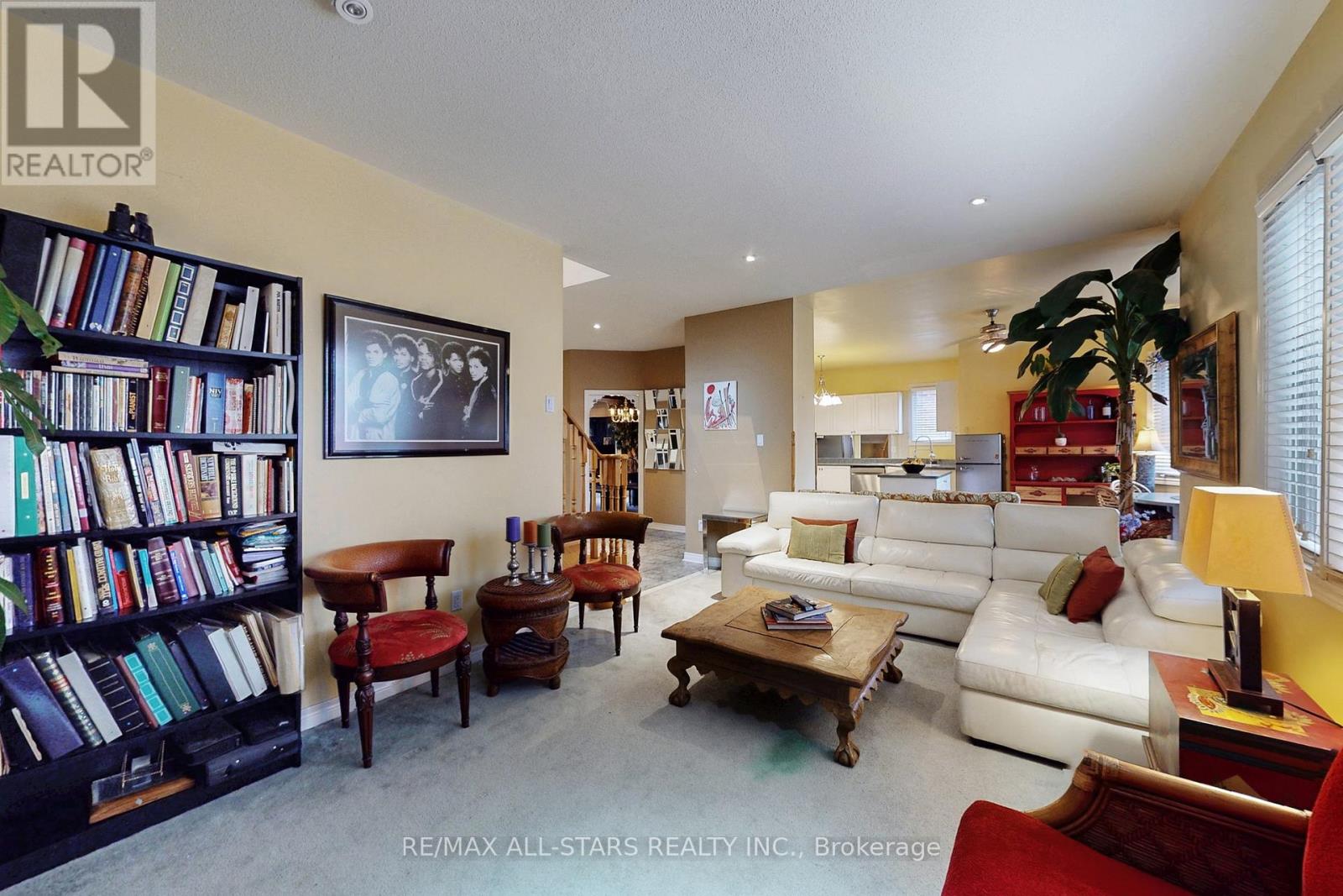 54 Bretton Circle, Markham, Ontario  L3S 3R1 - Photo 11 - N12824646