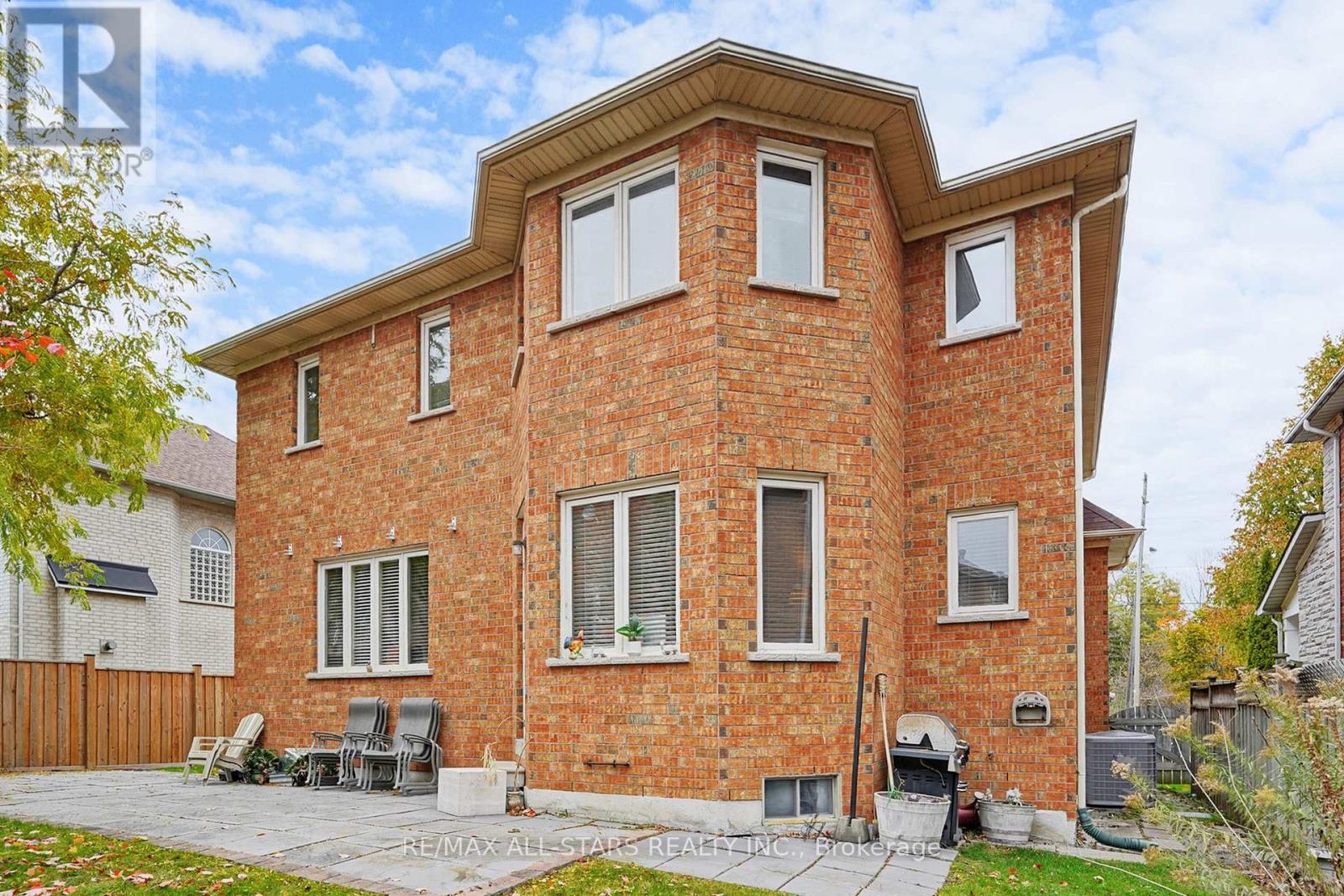 54 Bretton Circle, Markham, Ontario  L3S 3R1 - Photo 39 - N12824646