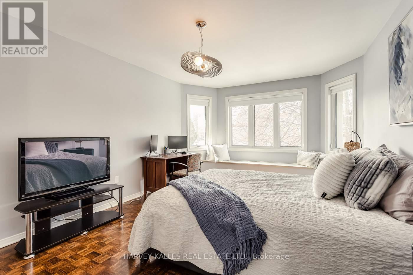 145 Franklin Avenue, Vaughan, Ontario  L4J 4X6 - Photo 34 - N12824652