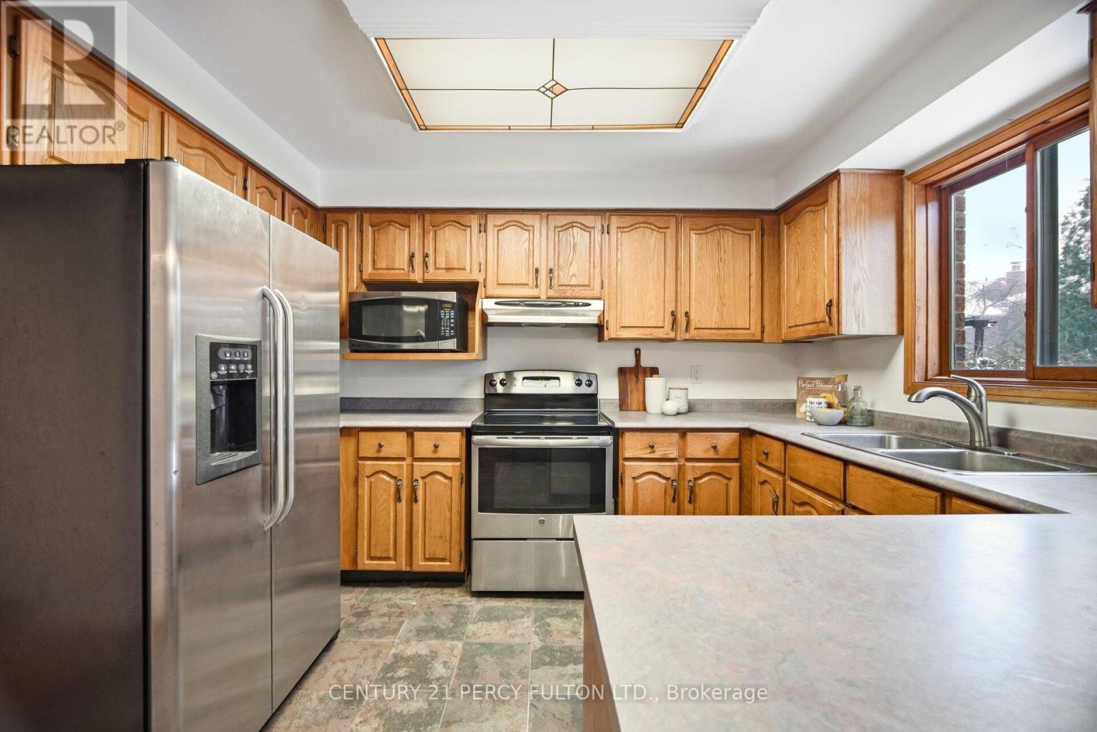 233 Gwendolyn Street, Pickering, Ontario  L1V 4N4 - Photo 10 - E12824284