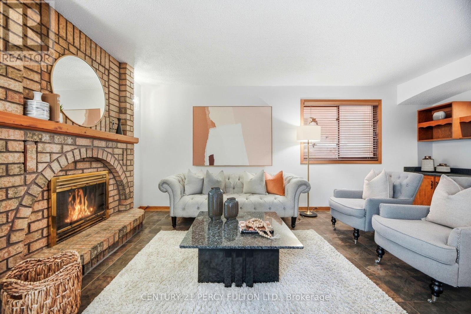 233 Gwendolyn Street, Pickering, Ontario  L1V 4N4 - Photo 15 - E12824284