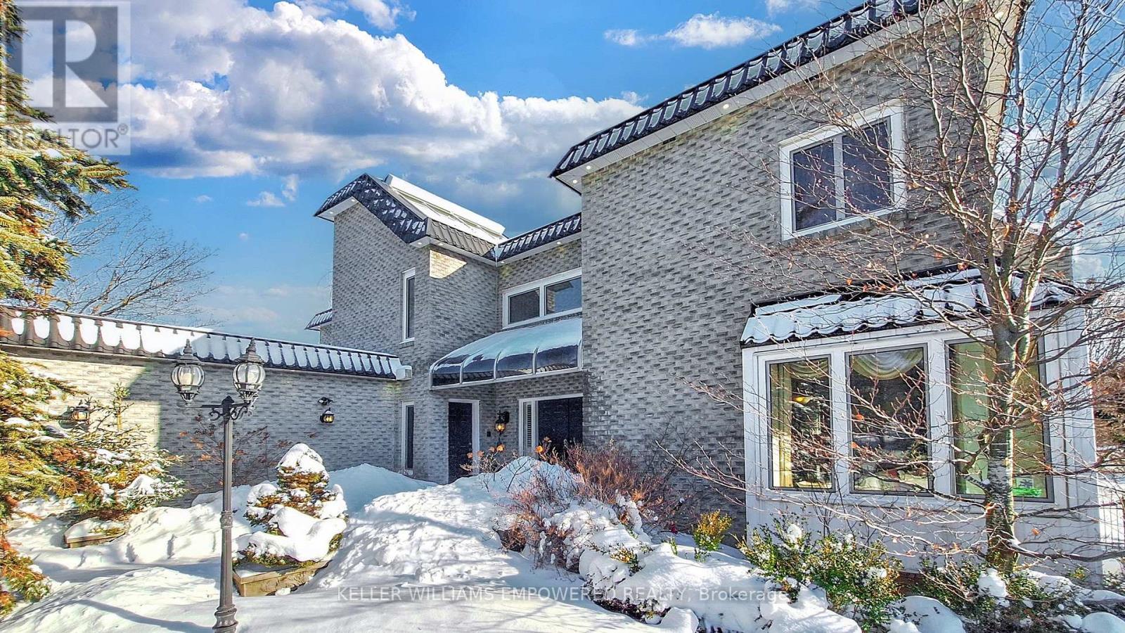 788 WOODLAND ACRES CRESCENT, Vaughan, Ontario