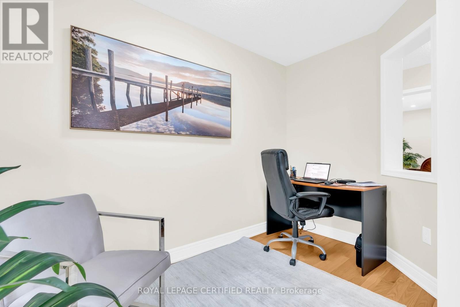 11 Ponymeadow Way, Brampton, Ontario  L6X 0M2 - Photo 5 - W12806638