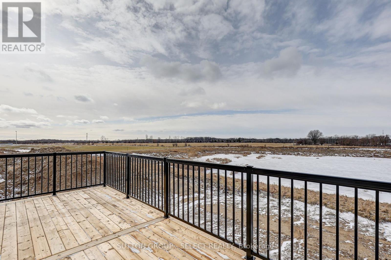 29 Optimist Drive, Southwold, Ontario  N5P 3T2 - Photo 27 - X12741726