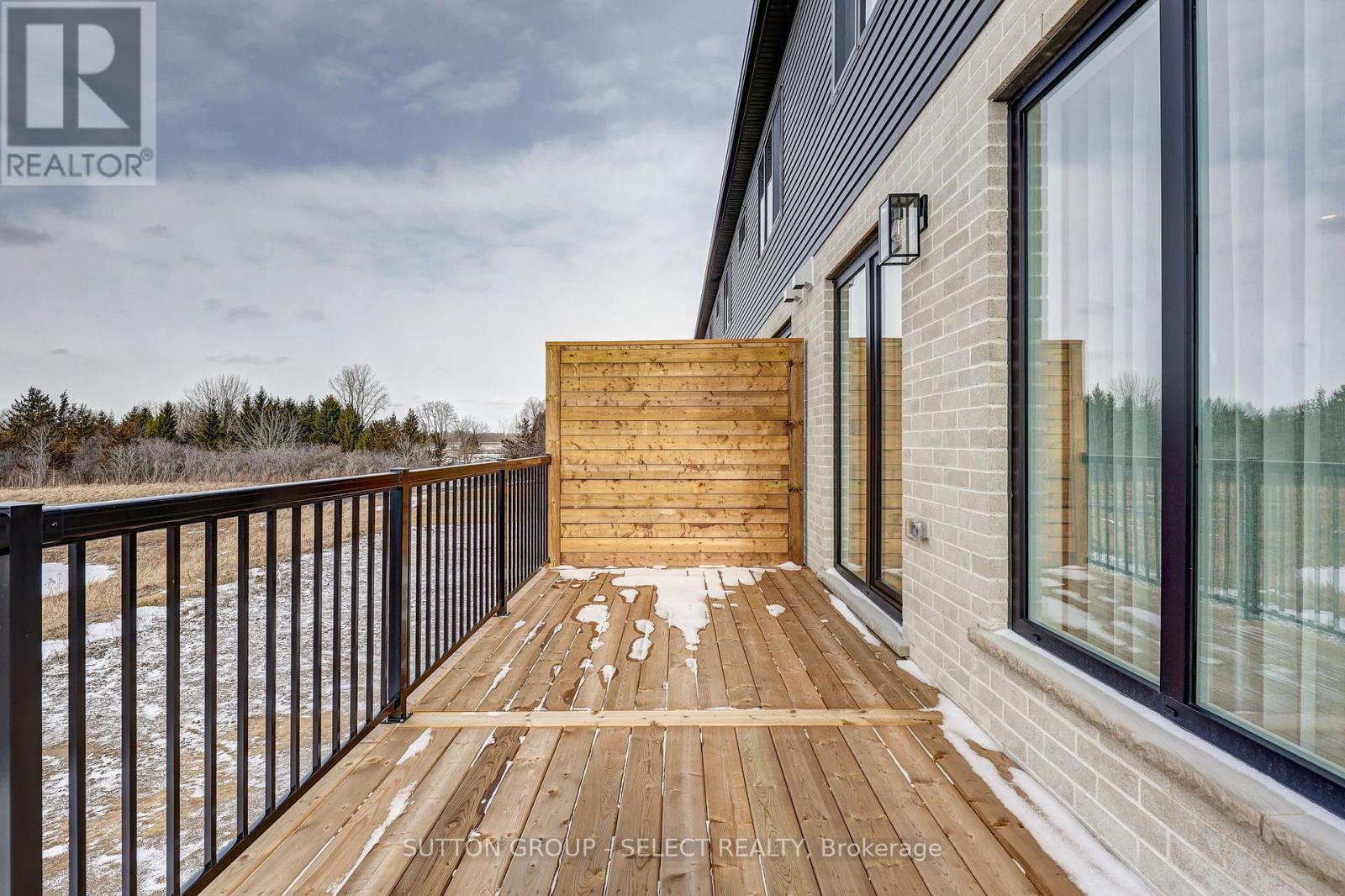 29 Optimist Drive, Southwold, Ontario  N5P 3T2 - Photo 25 - X12741726