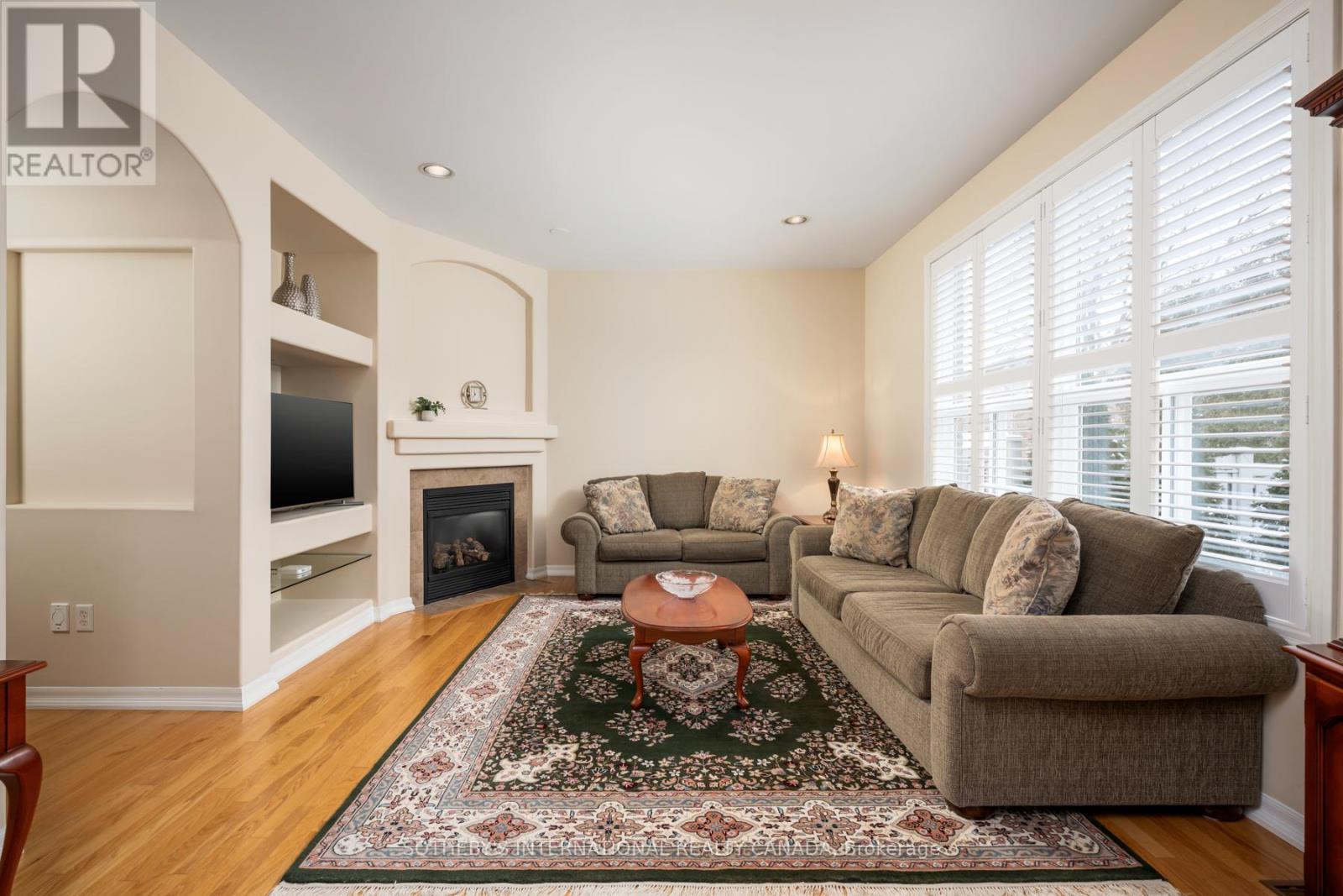 1357 Pine Glen Road, Oakville, Ontario  L6M 4C1 - Photo 10 - W12824632