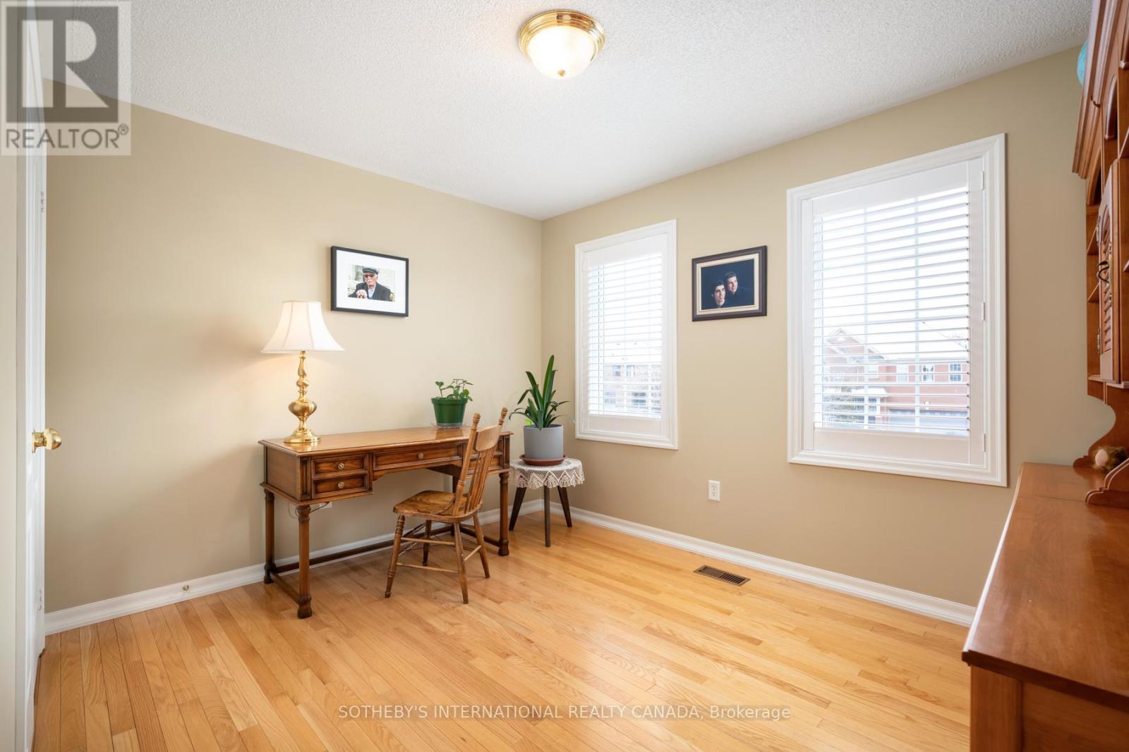 1357 Pine Glen Road, Oakville, Ontario  L6M 4C1 - Photo 30 - W12824632