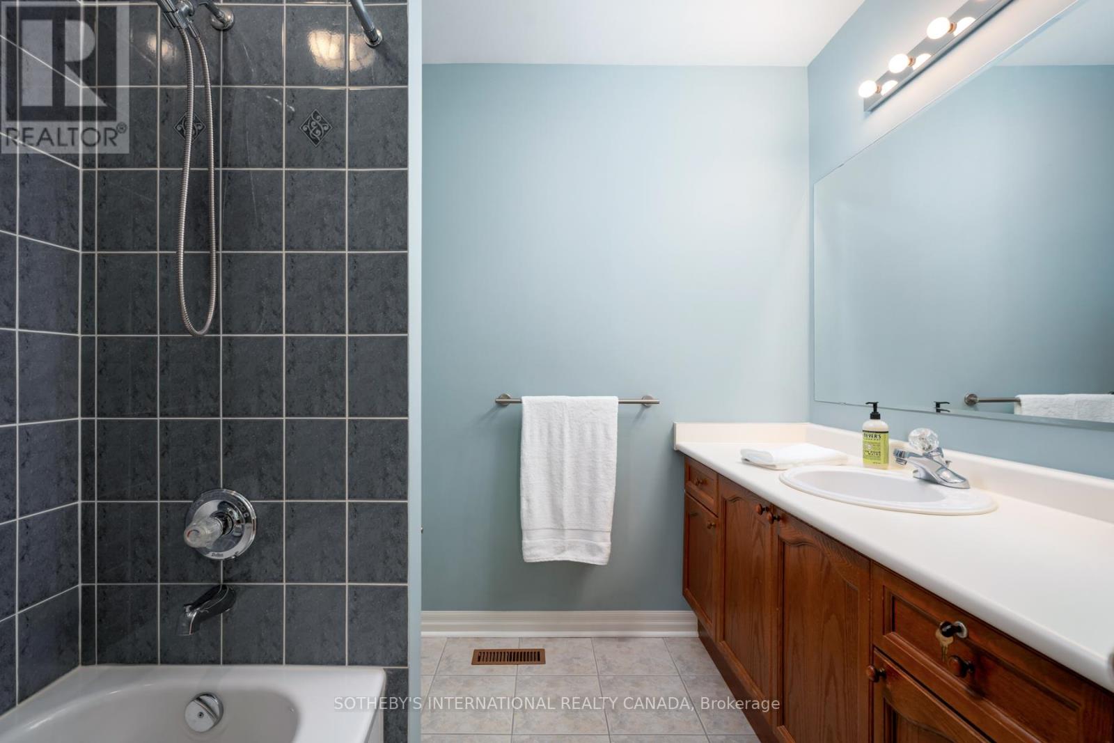 1357 Pine Glen Road, Oakville, Ontario  L6M 4C1 - Photo 34 - W12824632