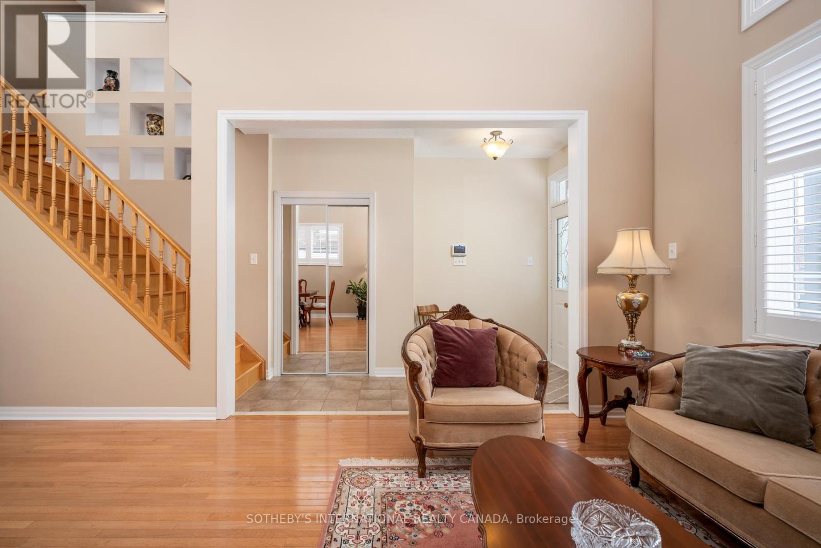 1357 Pine Glen Road, Oakville, Ontario  L6M 4C1 - Photo 7 - W12824632