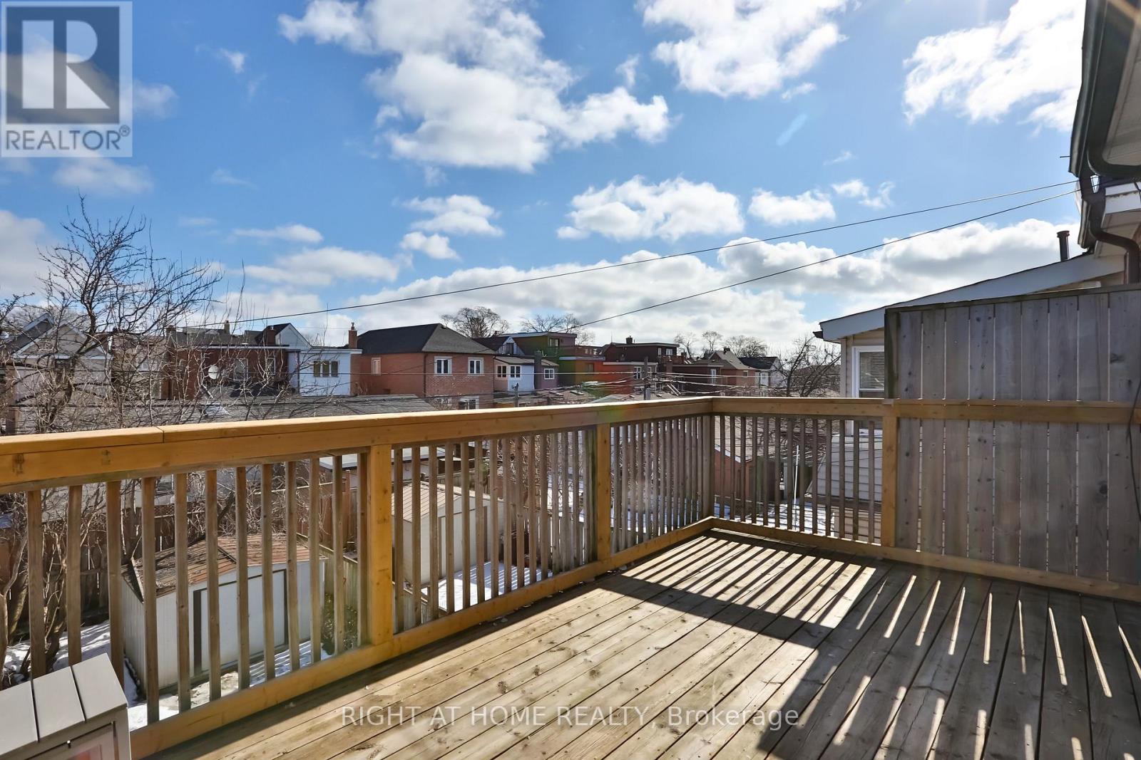 1365 Lansdowne Avenue, Toronto, Ontario  M6H 3Z9 - Photo 13 - W12824636