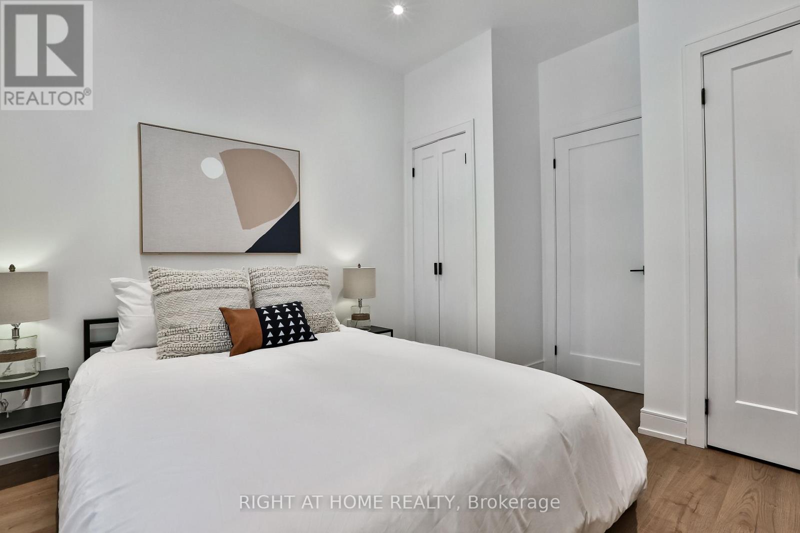 1365 Lansdowne Avenue, Toronto, Ontario  M6H 3Z9 - Photo 24 - W12824636