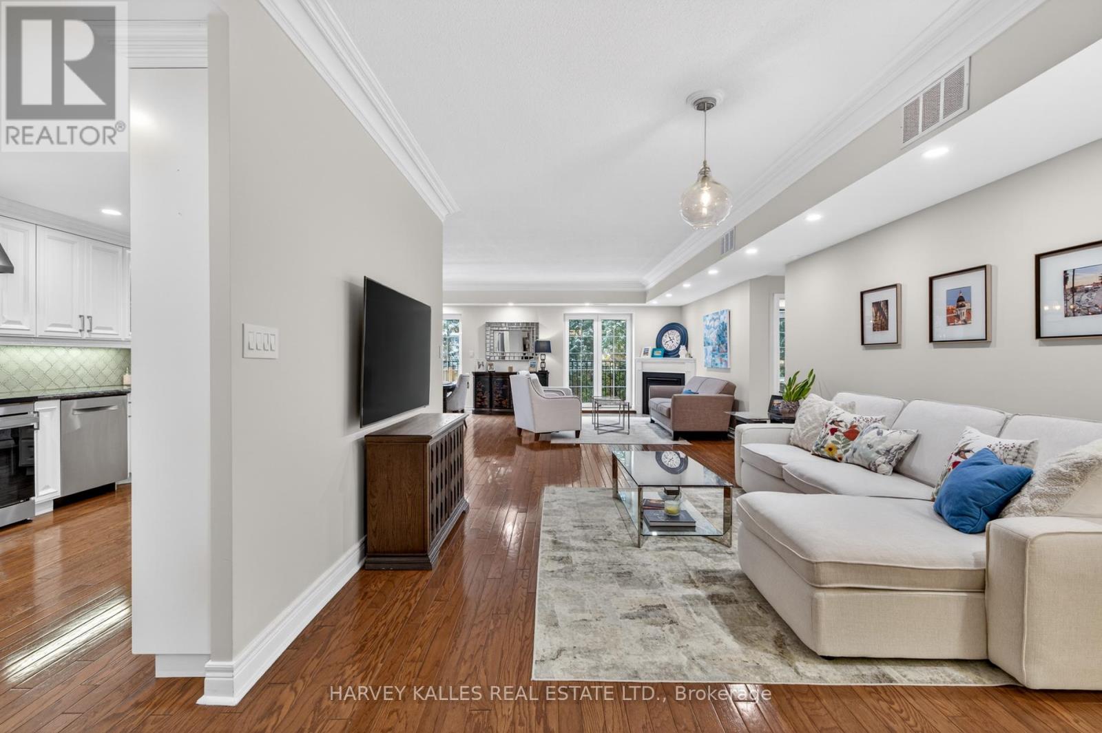 106 - 30 Anglesey Boulevard, Toronto, Ontario  M9A 3B5 - Photo 7 - W12824672