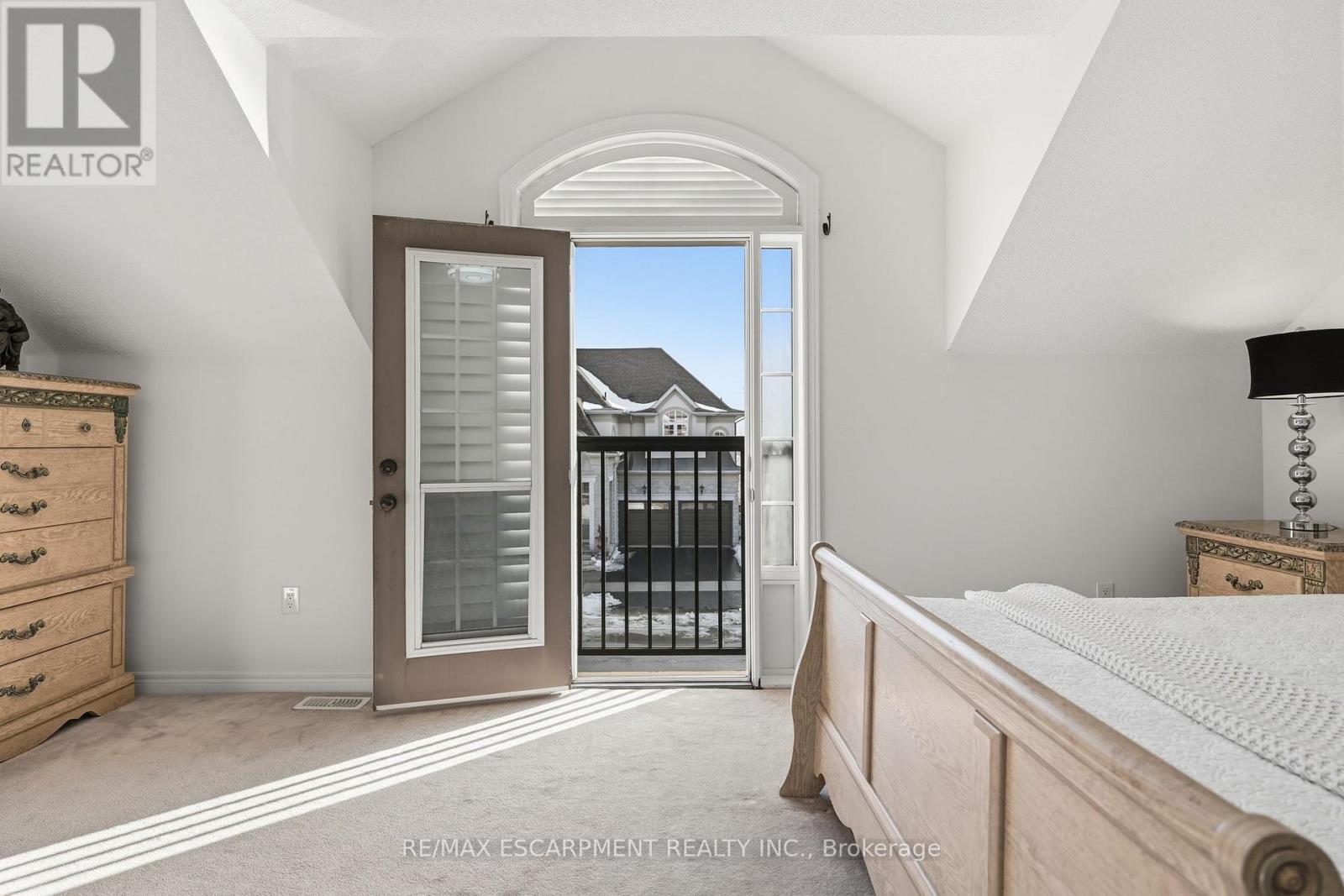 3071 Jenn Avenue, Burlington, Ontario  L7M 0C7 - Photo 30 - W12824676