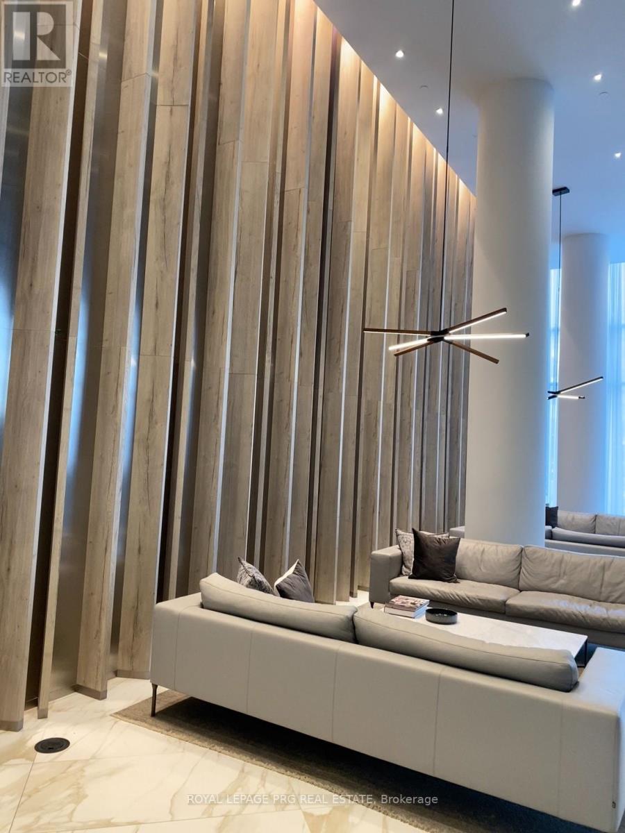 5201 - 3900 Confederation Parkway, Mississauga, Ontario  L5B 0M3 - Photo 13 - W12824686