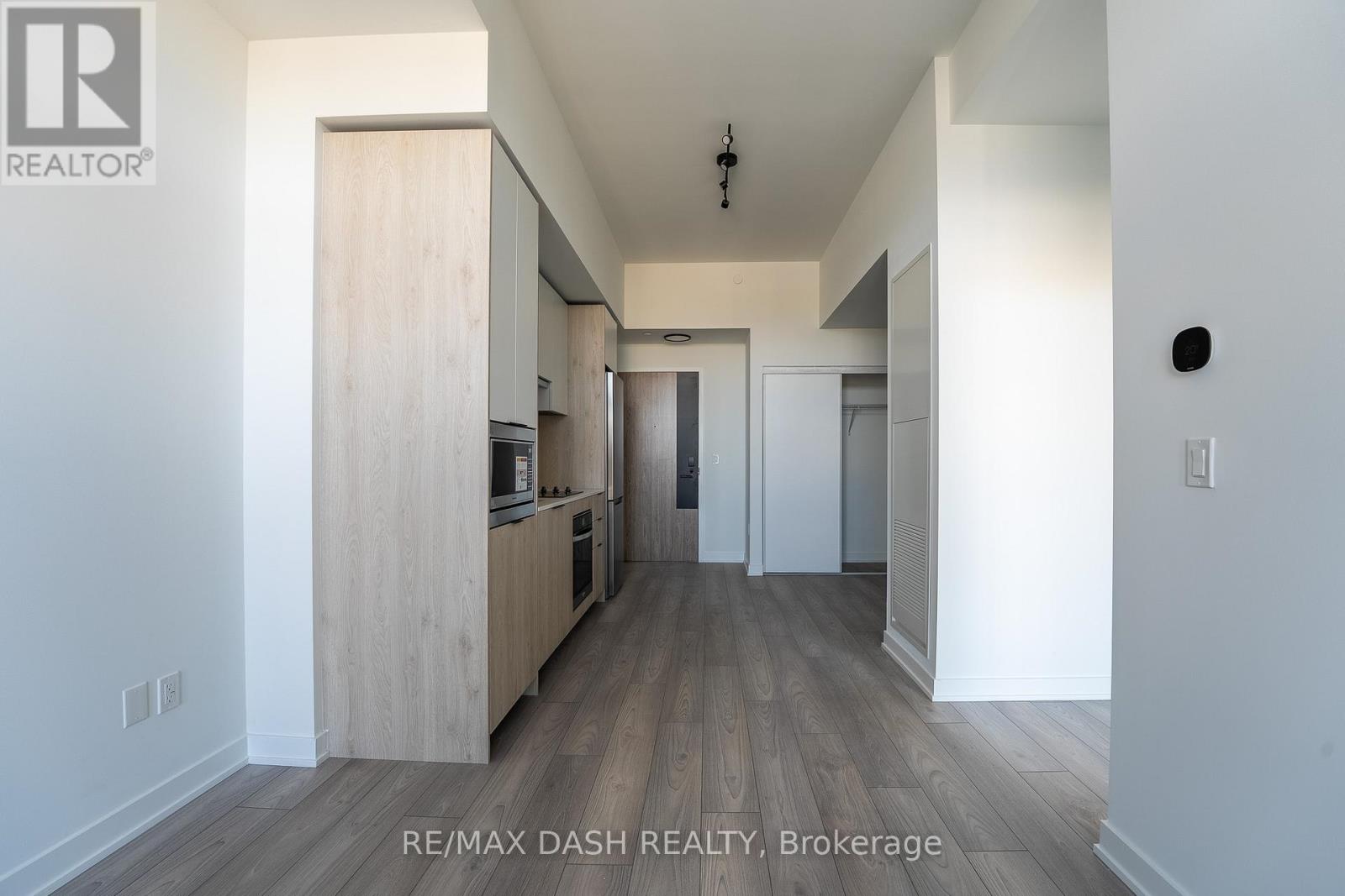 812 - 1007 The Queensway Avenue, Toronto, Ontario  M8Z 0H4 - Photo 13 - W12824694