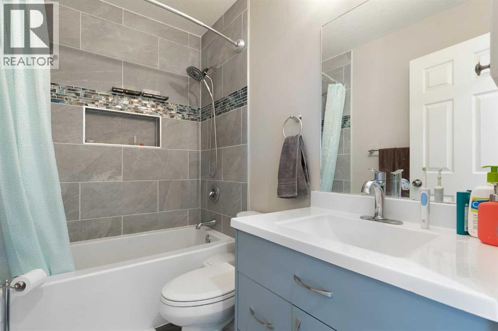 165 Harvest Park Circle Ne, Calgary, Alberta  T3K 4V3 - Photo 25 - A2288251